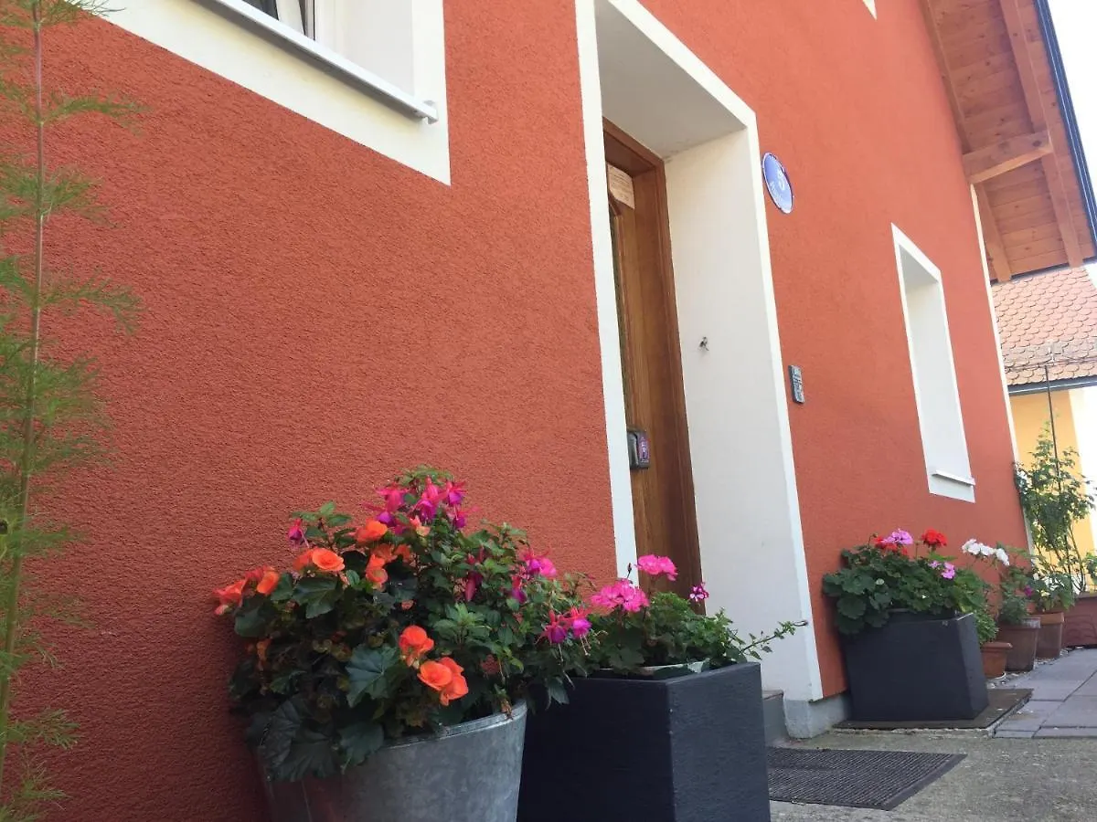 Book-A-Room Salzburg Apartment 5-6-7-8