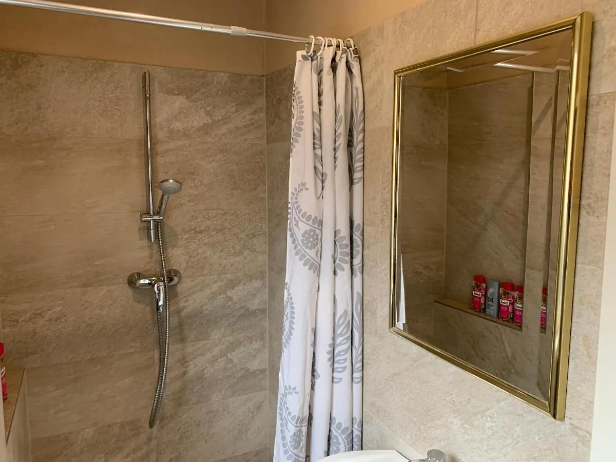 Book-A-Room Salzburg Apartment 5-6-7-8 Австрия