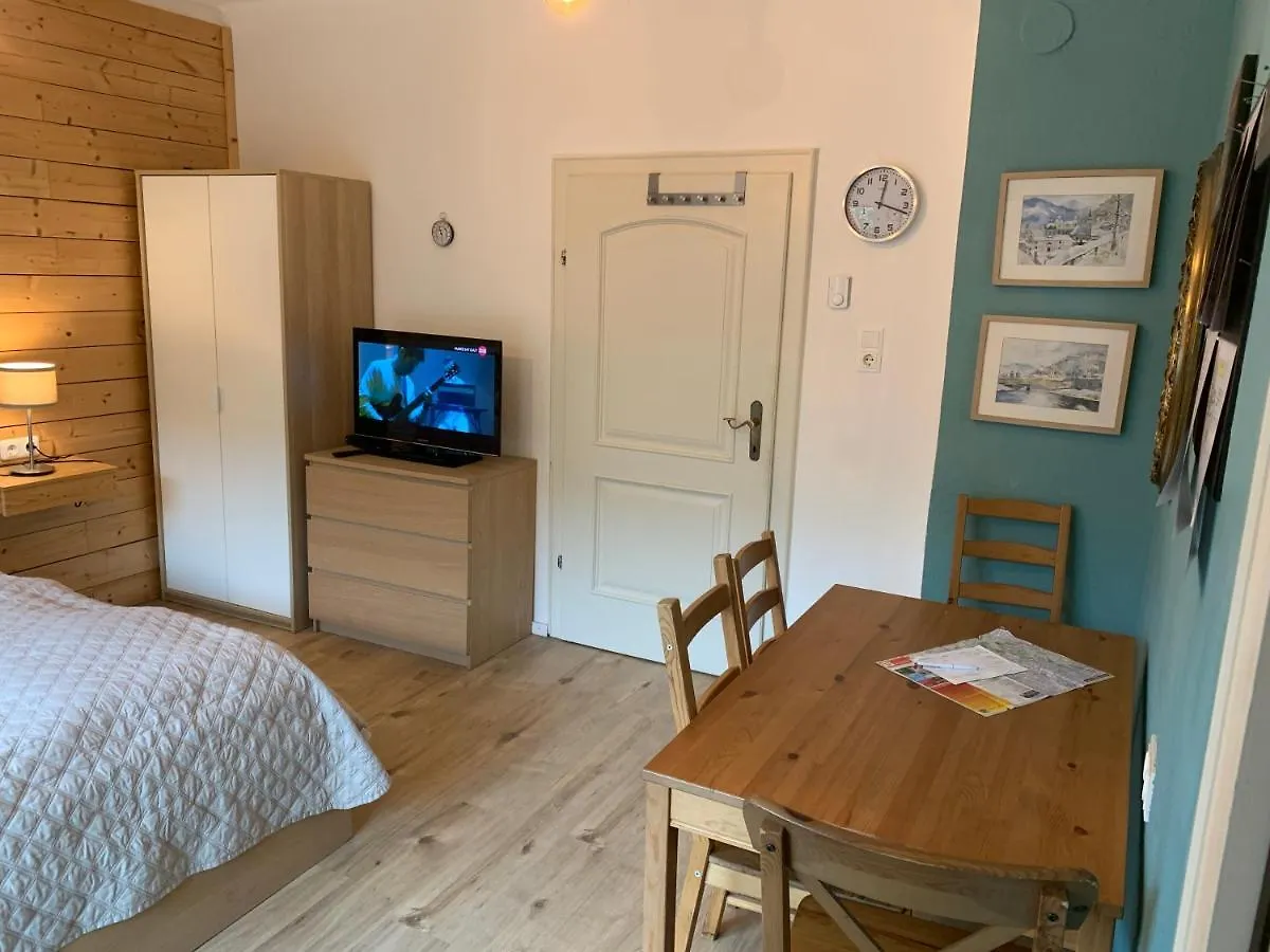 Book-A-Room Salzburg Apartment 5-6-7-8 Дом отдыха