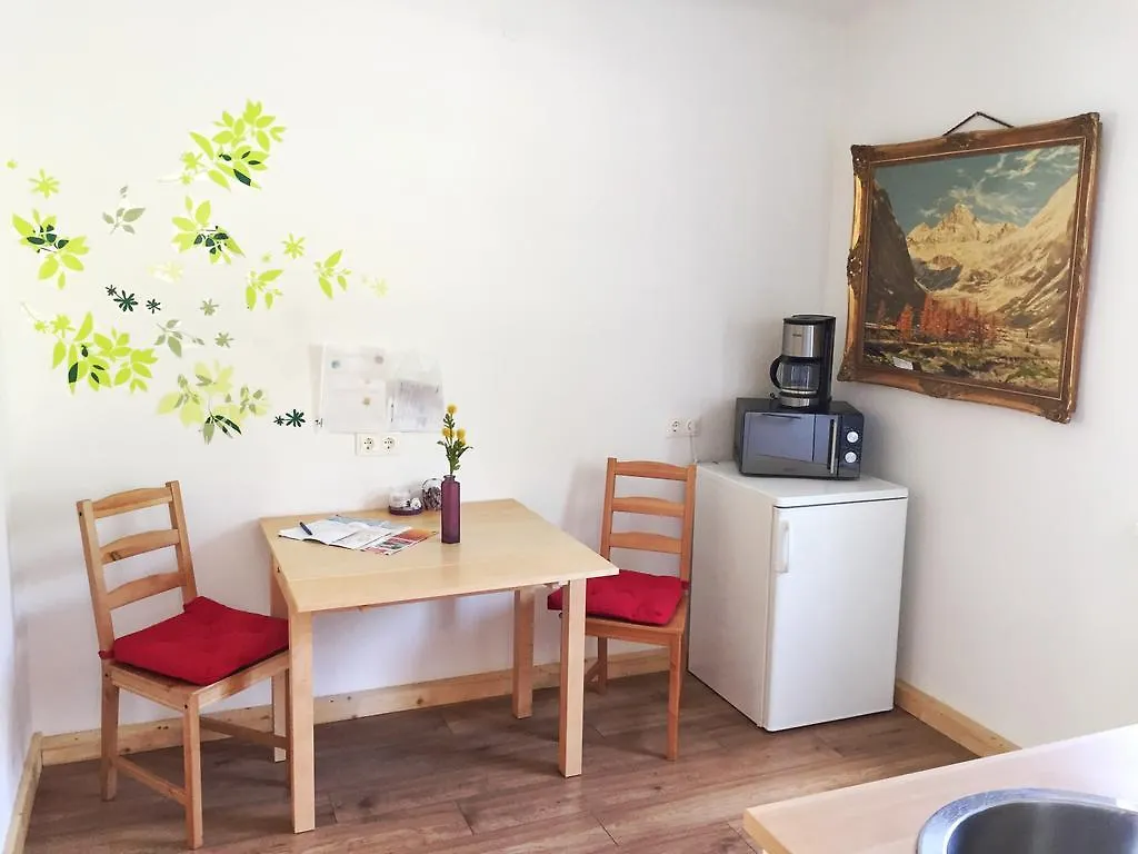 Book-A-Room Salzburg Apartment 5-6-7-8 بيت للعطل