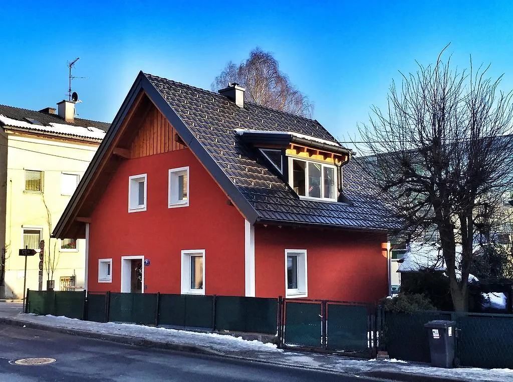 Ferienhaus Book-A-Room Salzburg Apartment 5-6-7-8 Österreich